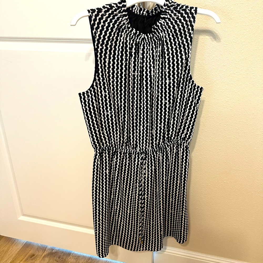 NWT APT 9 dress SZ Large $50. Ready for summer!